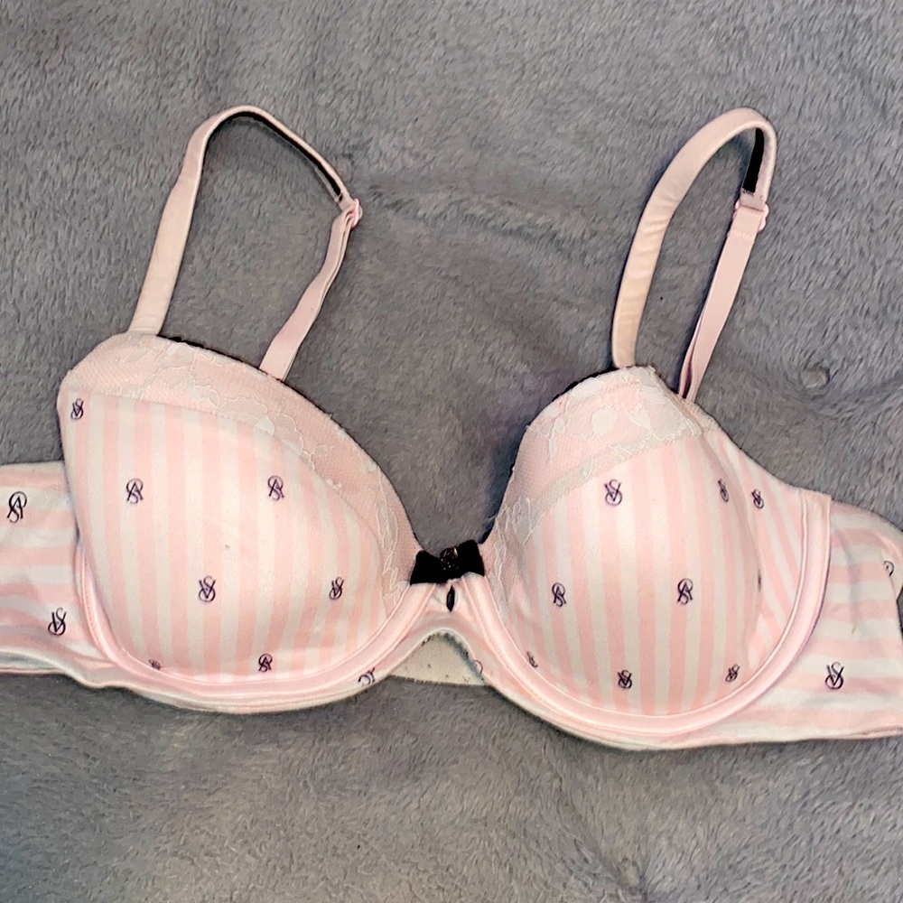 Cute bra